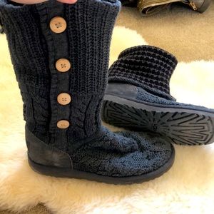 Knit button Uggs
